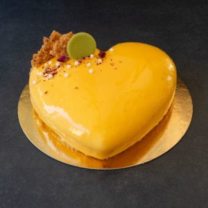 Passió-mangó szívtorta 9 szelet (rendelésre)